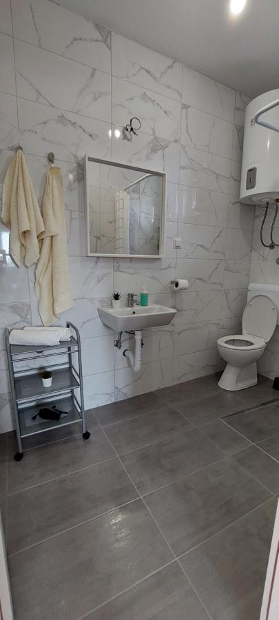 Apartmani Dejan Скрадин Екстериор снимка