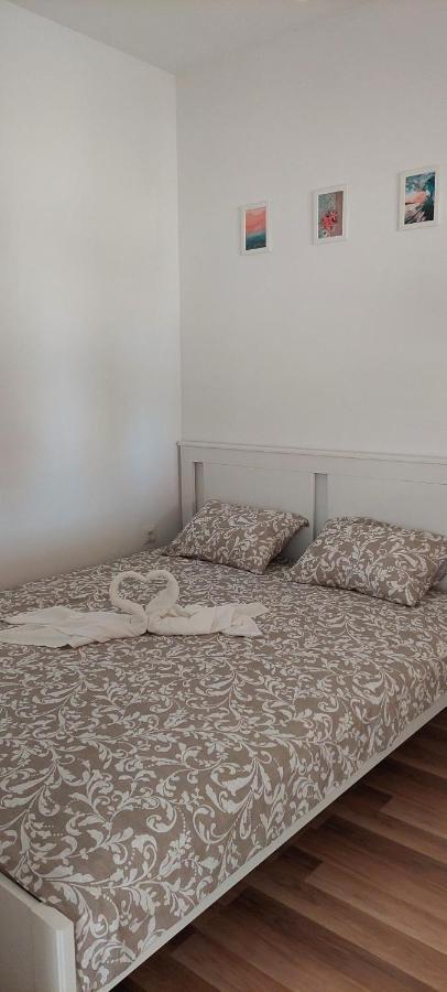 Apartmani Dejan Скрадин Екстериор снимка