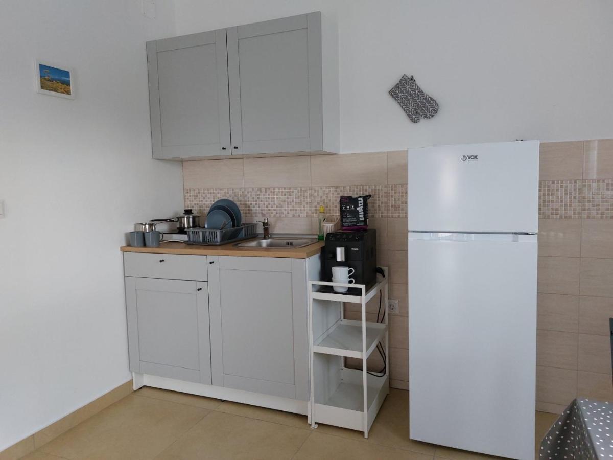 Apartmani Dejan Скрадин Екстериор снимка